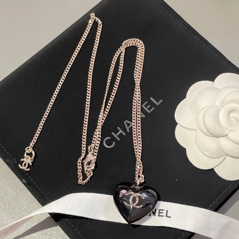 Chanel Necklaces Seasonal 220619