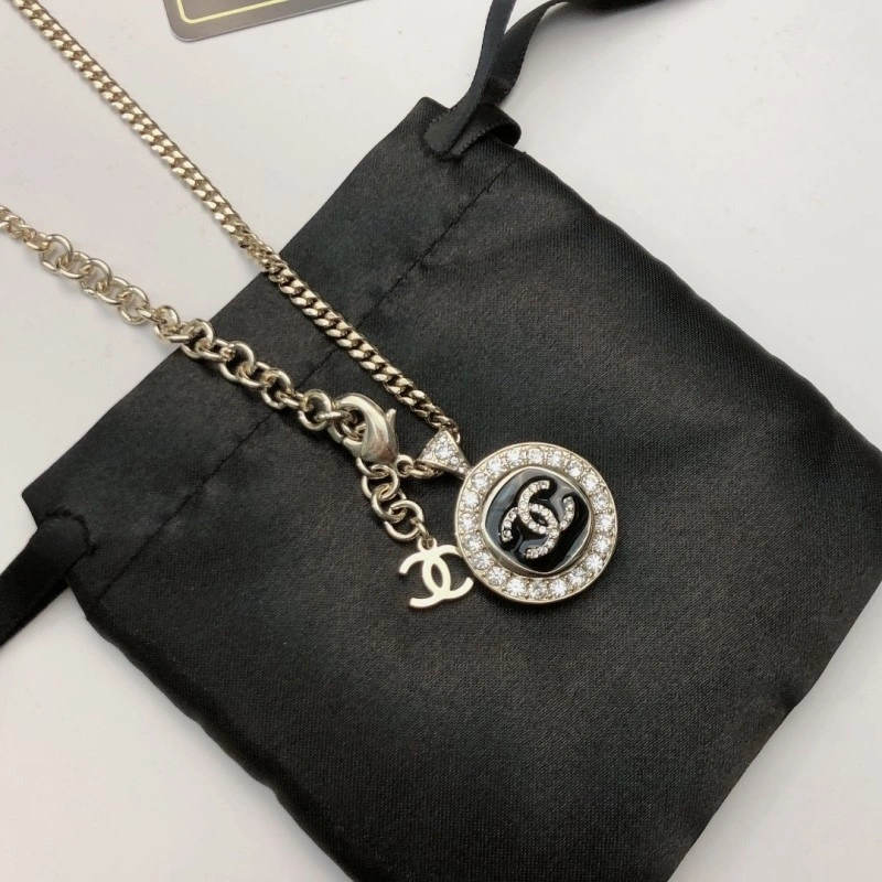 Comfortable Chanel Necklaces 220612