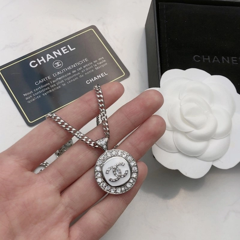 Comfortable Chanel Necklaces 220612
