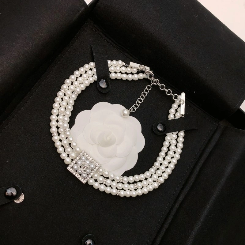 Breathable Chanel Necklaces 220682