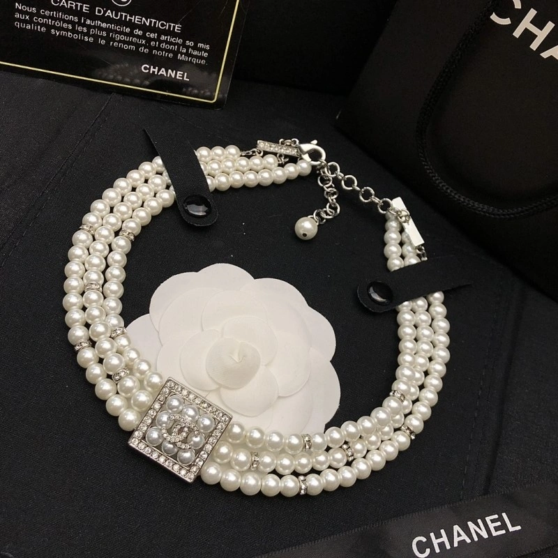 Breathable Chanel Necklaces 220682