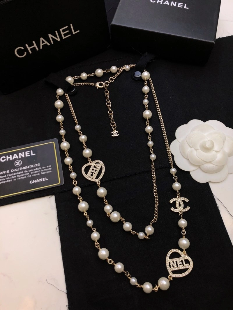 Chanel Necklaces Versatile 220599