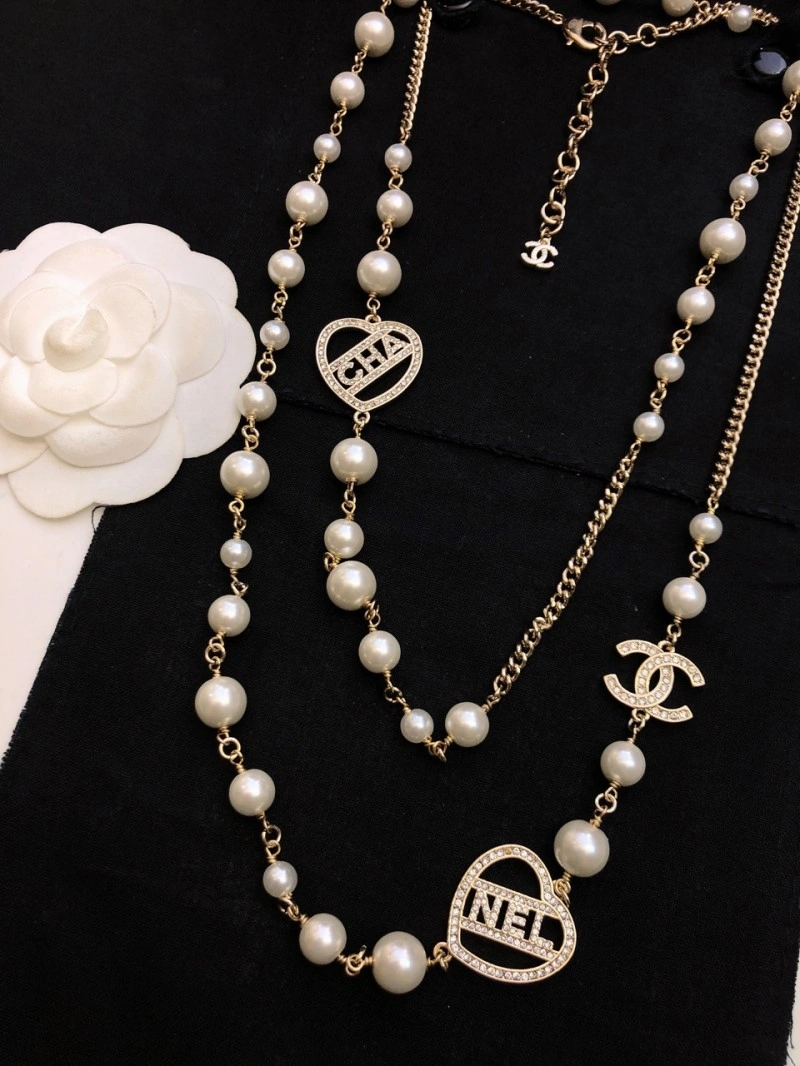 Chanel Necklaces Versatile 220599