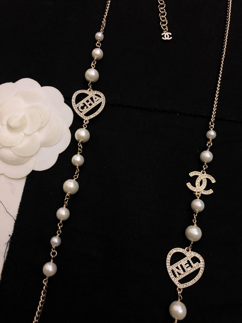 Chanel Necklaces Versatile 220599