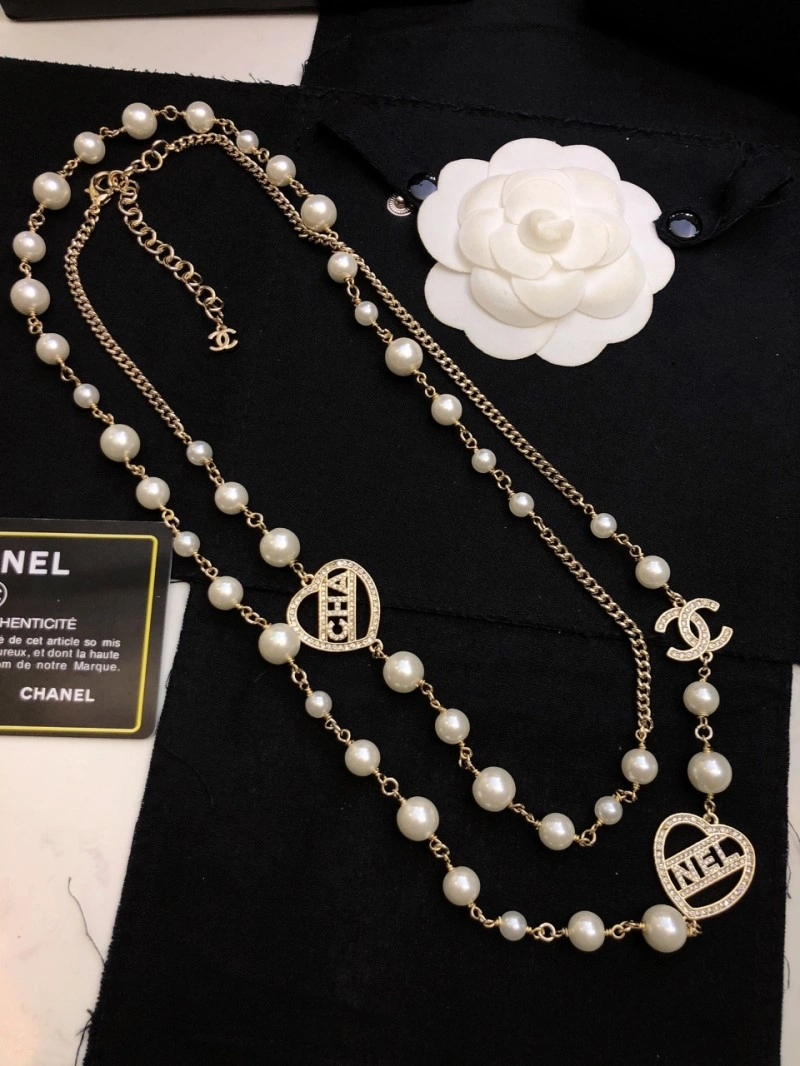 Chanel Necklaces Versatile 220599