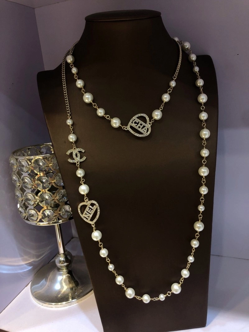 Chanel Necklaces Versatile 220599