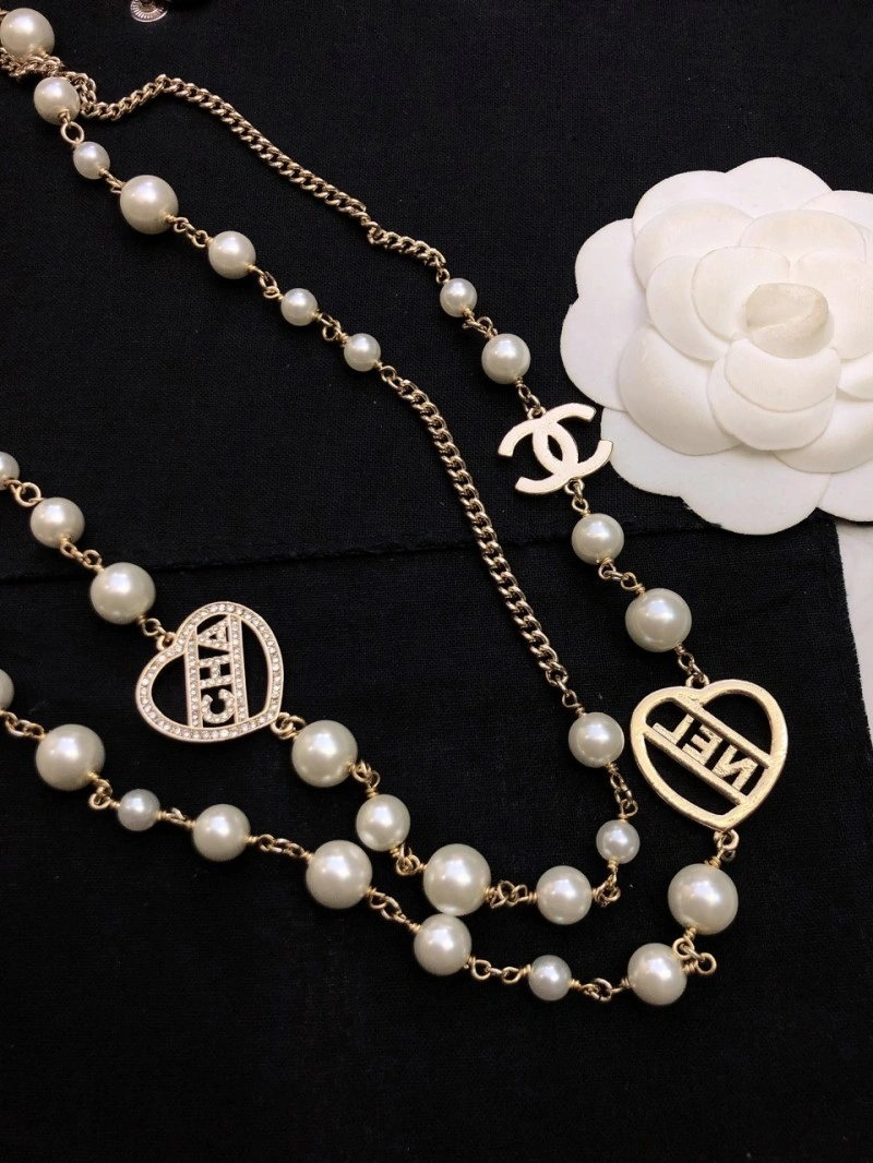 Chanel Necklaces Versatile 220599