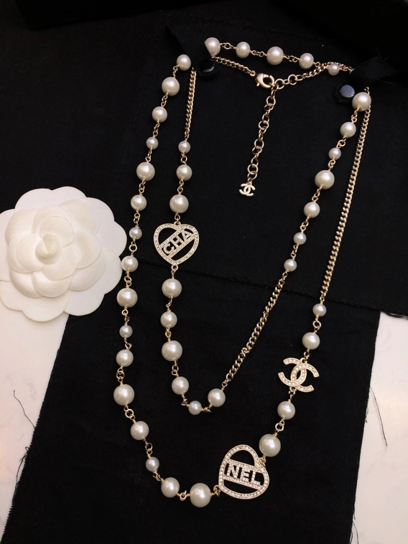 Chanel Necklaces Versatile 220599