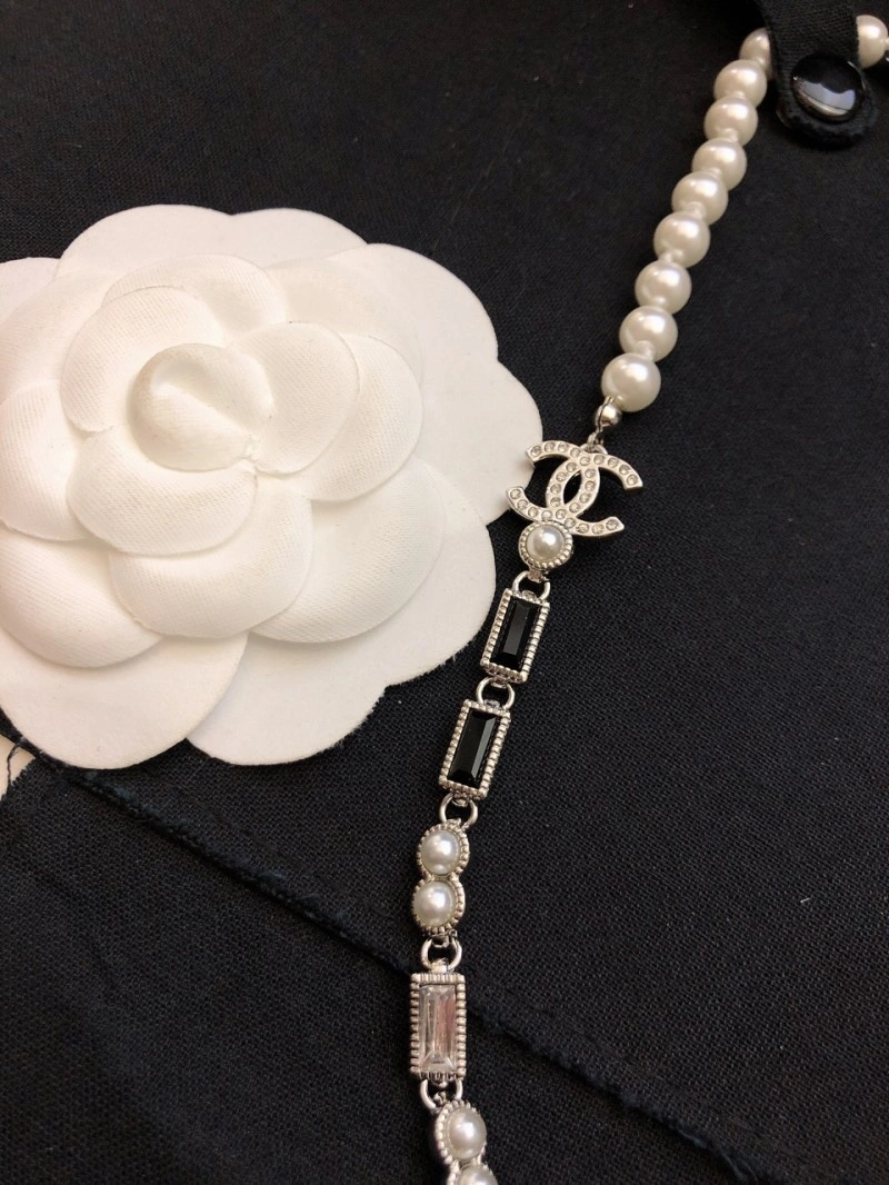 Unisex Chanel Necklaces 220605