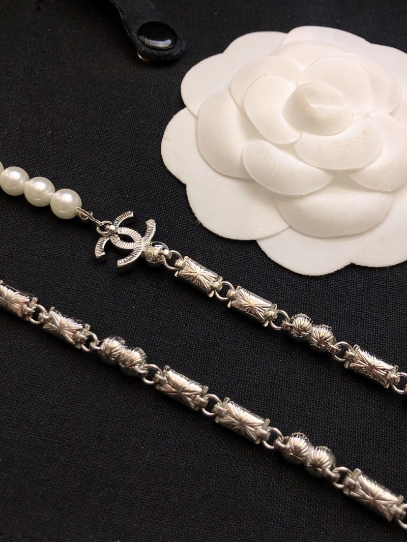 Unisex Chanel Necklaces 220605
