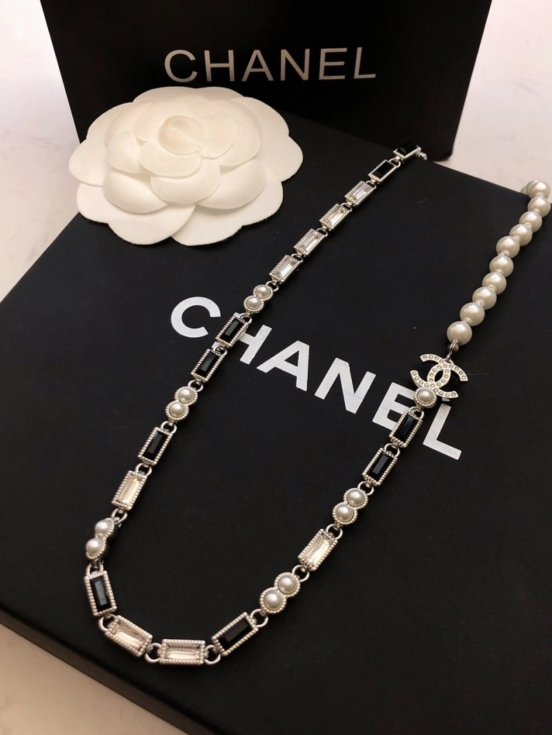 Unisex Chanel Necklaces 220605