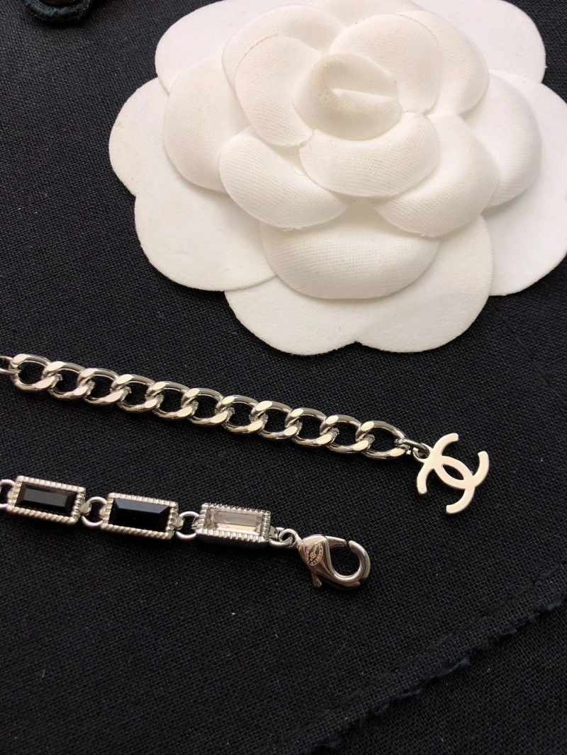 Unisex Chanel Necklaces 220605