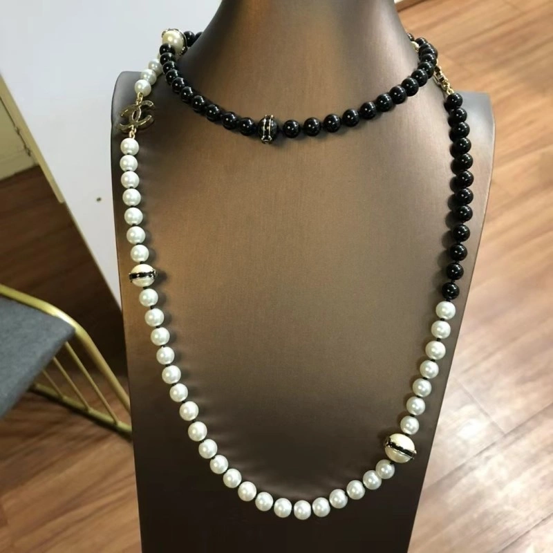 Chanel Necklaces Functional 220603