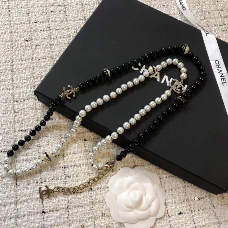 Chanel Necklaces Functional 220603