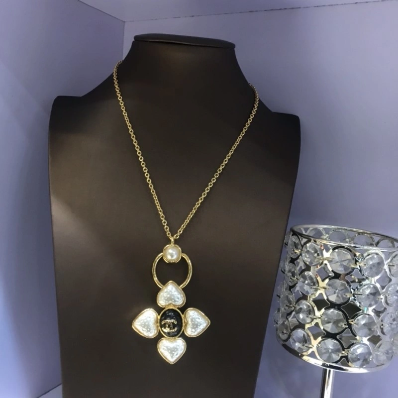 Bright Chanel Necklaces 220595