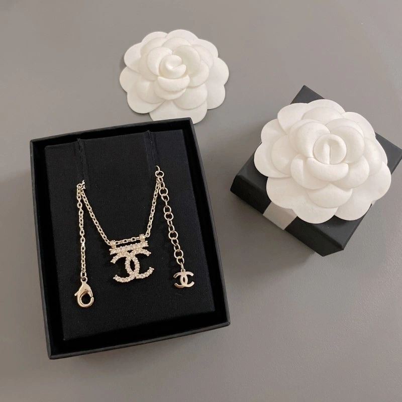 Attractive Chanel Necklaces 220589