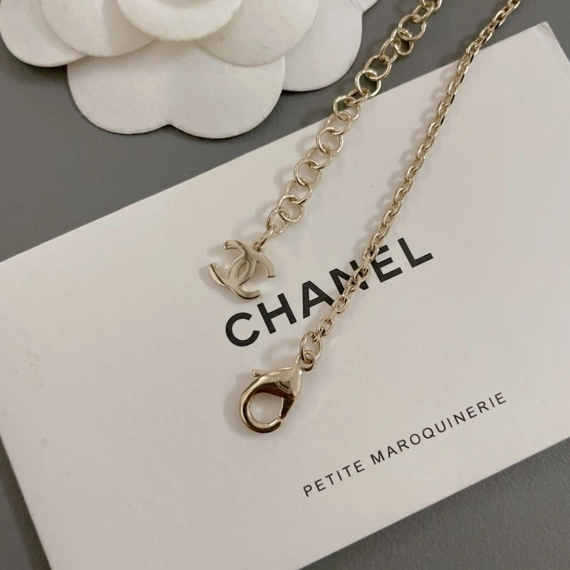 Attractive Chanel Necklaces 220589