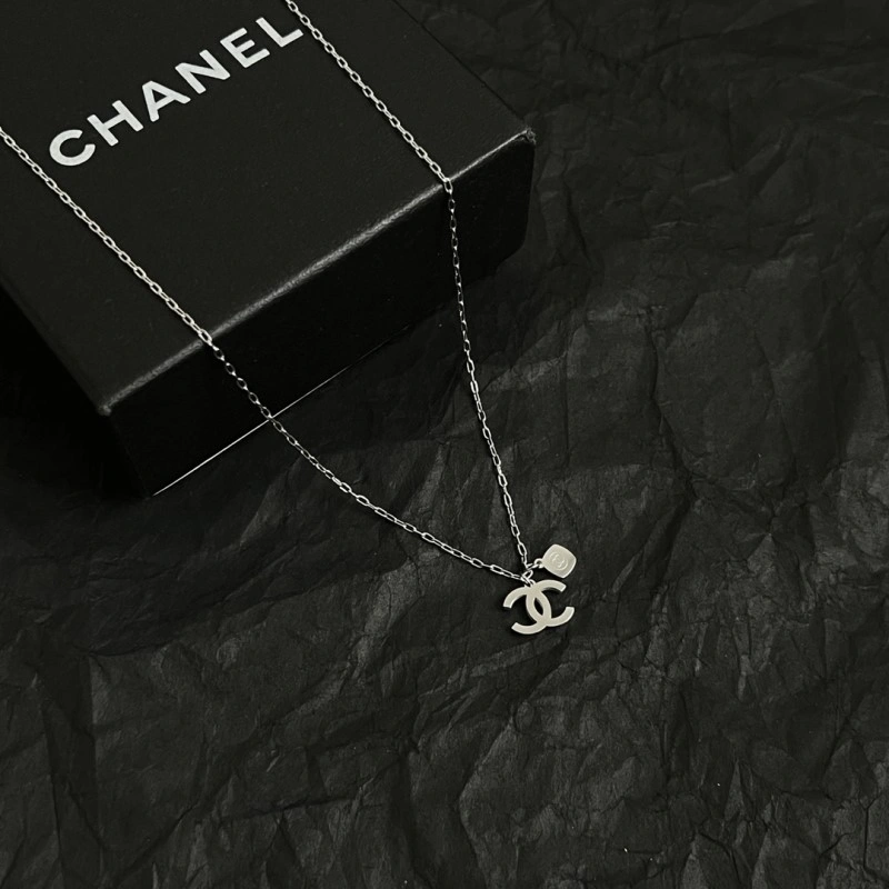 Chanel Necklaces MultiPurpose 220580