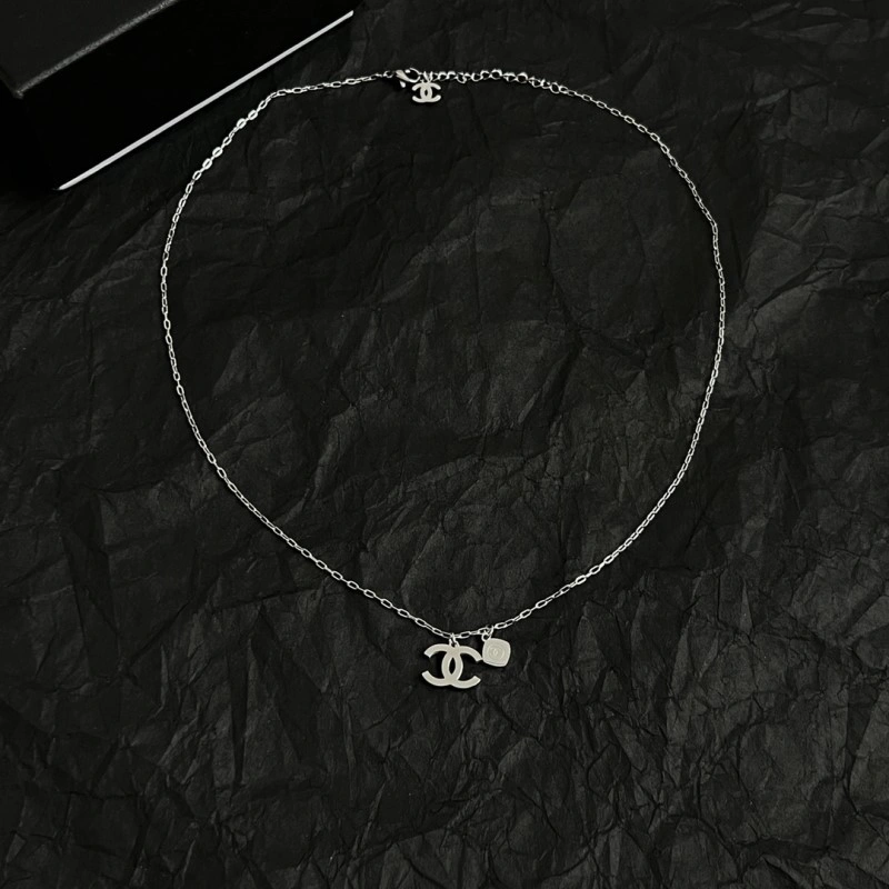 Chanel Necklaces MultiPurpose 220580