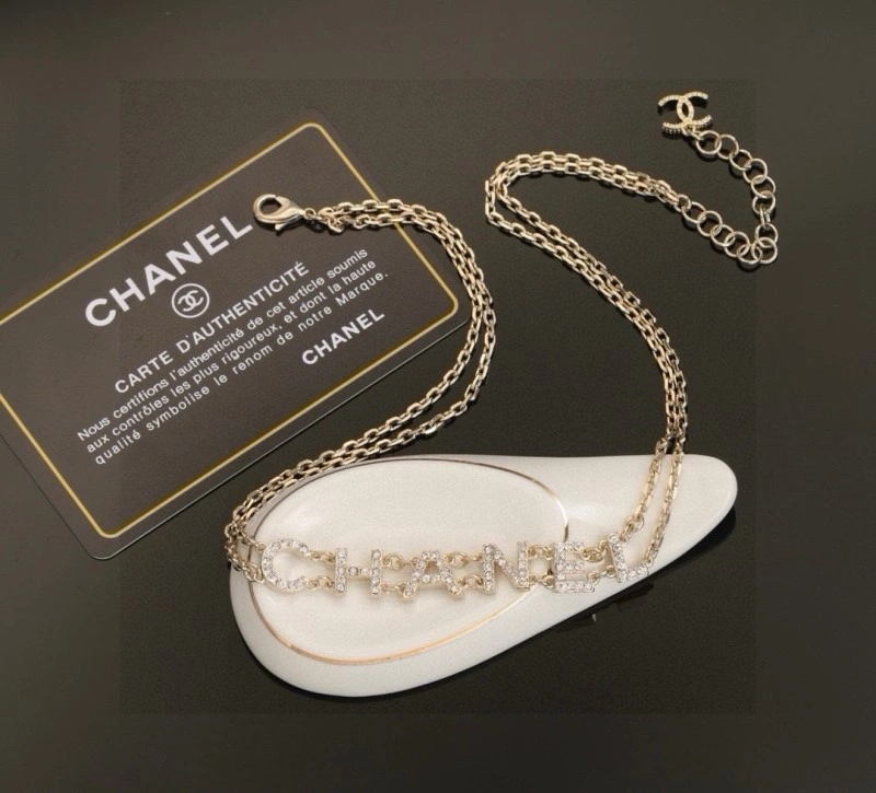 EyeCatching Chanel Necklaces 220585