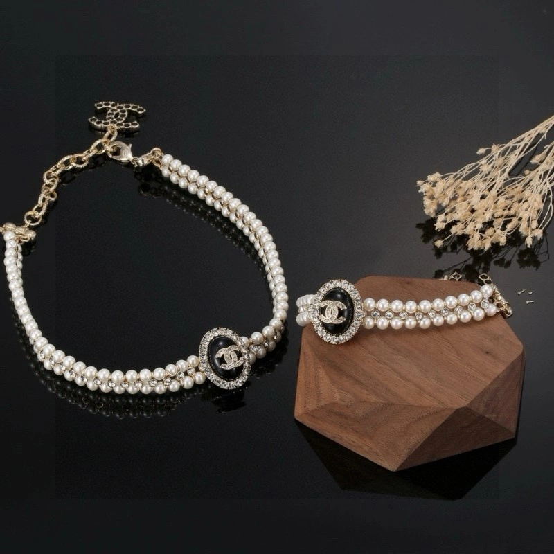 Chanel Necklaces Lightweight 220578