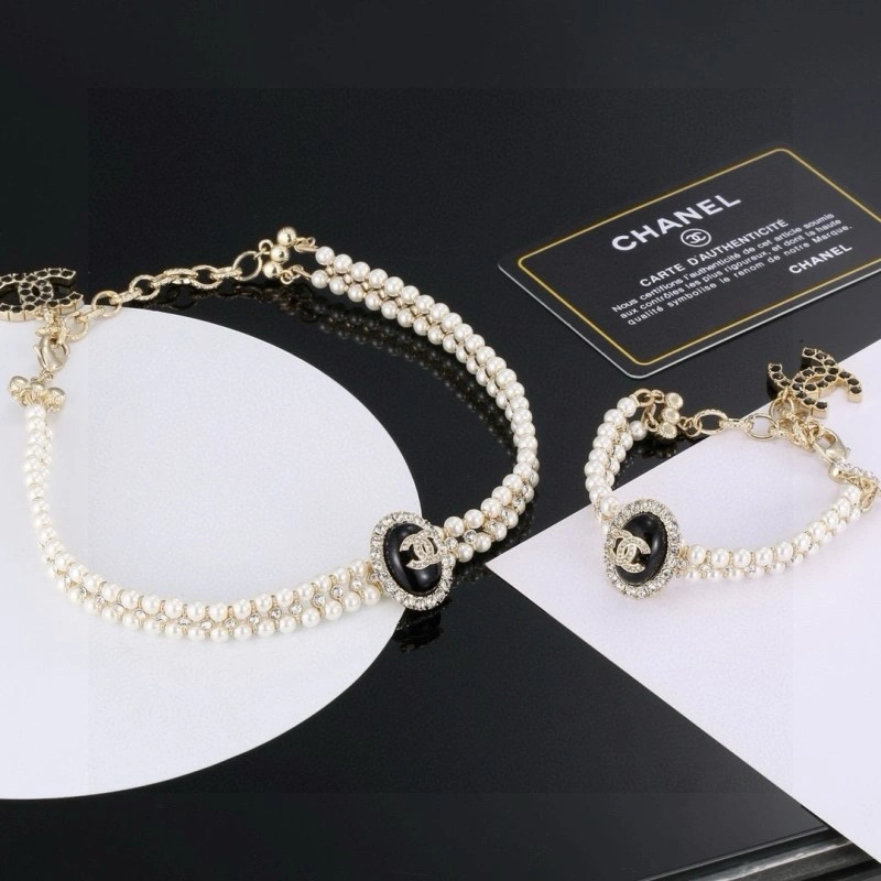 Chanel Necklaces Lightweight 220578