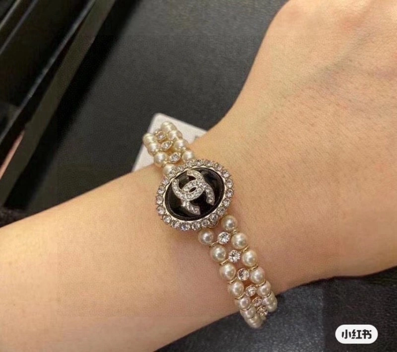 Chanel Necklaces Lightweight 220578