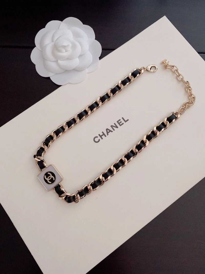 Sporty Chanel Necklaces 220584