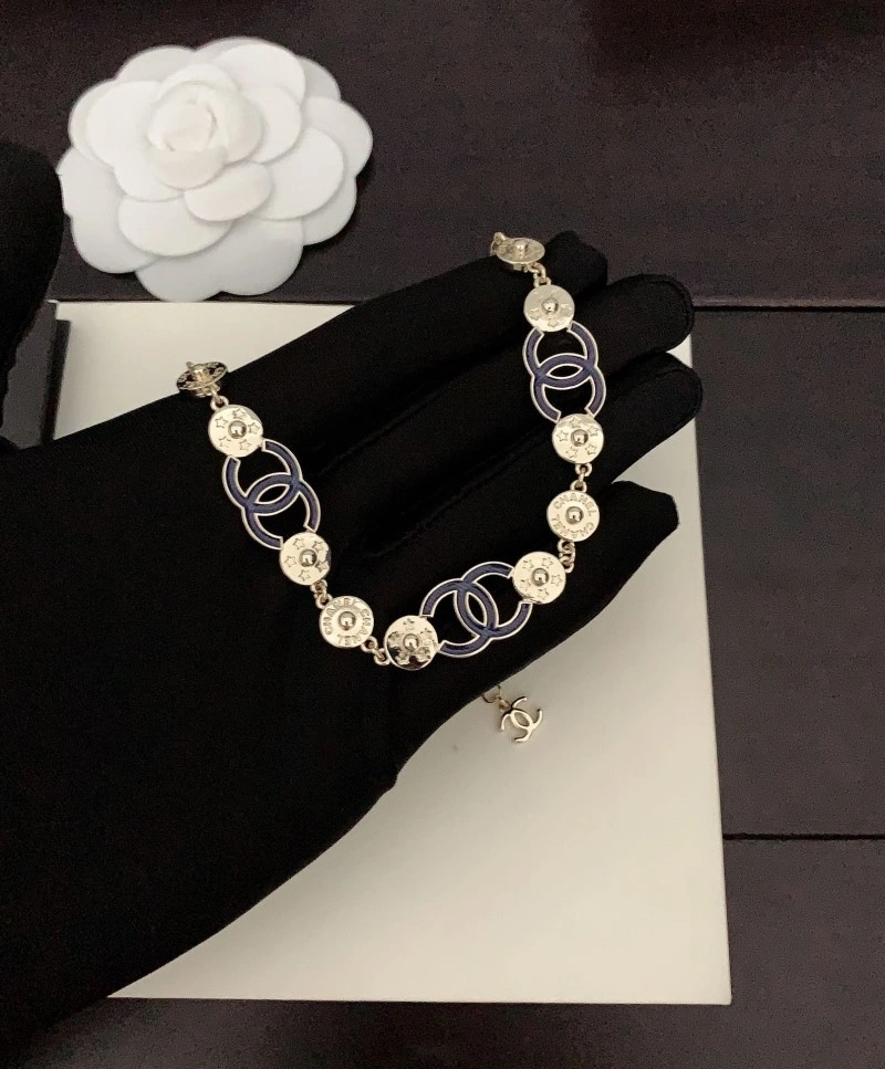 Tailored Chanel Necklaces 220583
