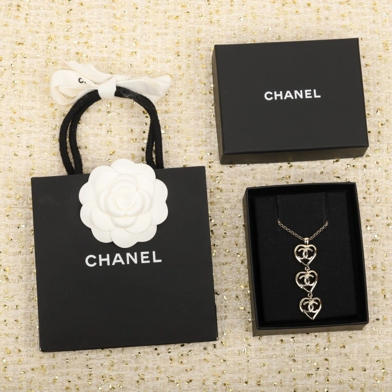 Chanel Necklaces SmoothTexture 220530