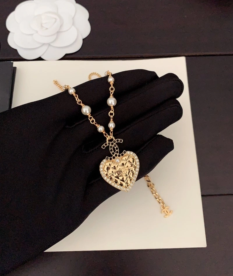 Compact Chanel Necklaces 220522