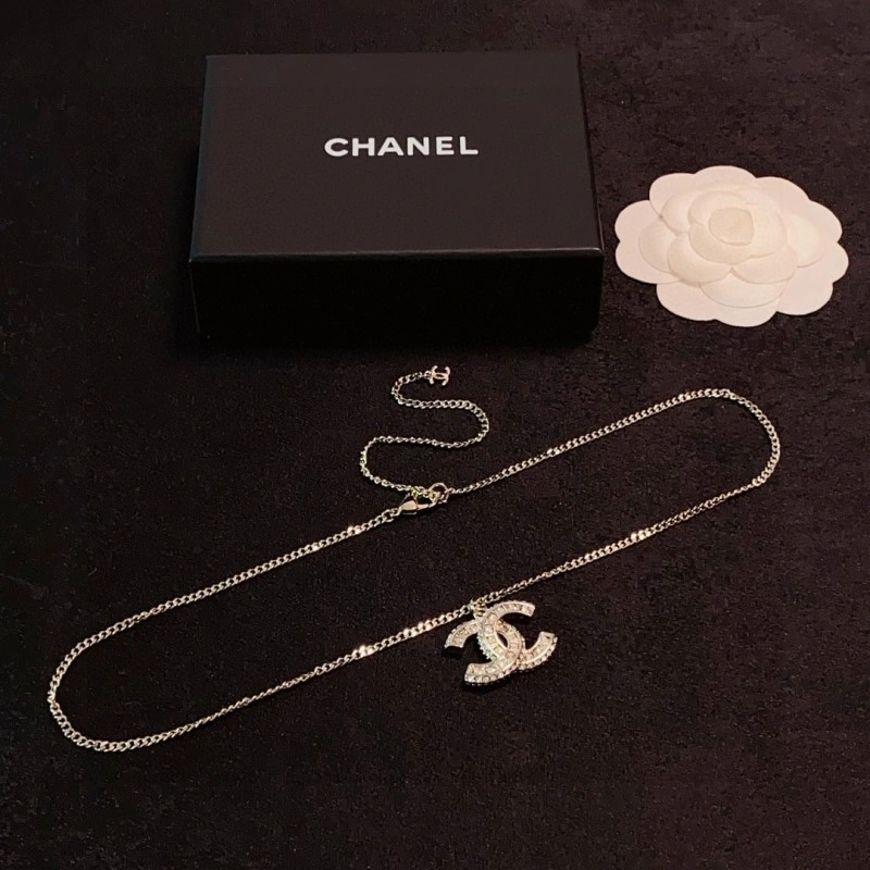 Chanel Necklaces WellDesigned 219256