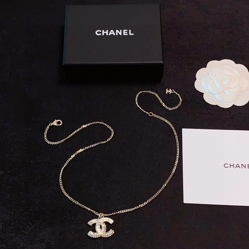 Chanel Necklaces WellDesigned 219256