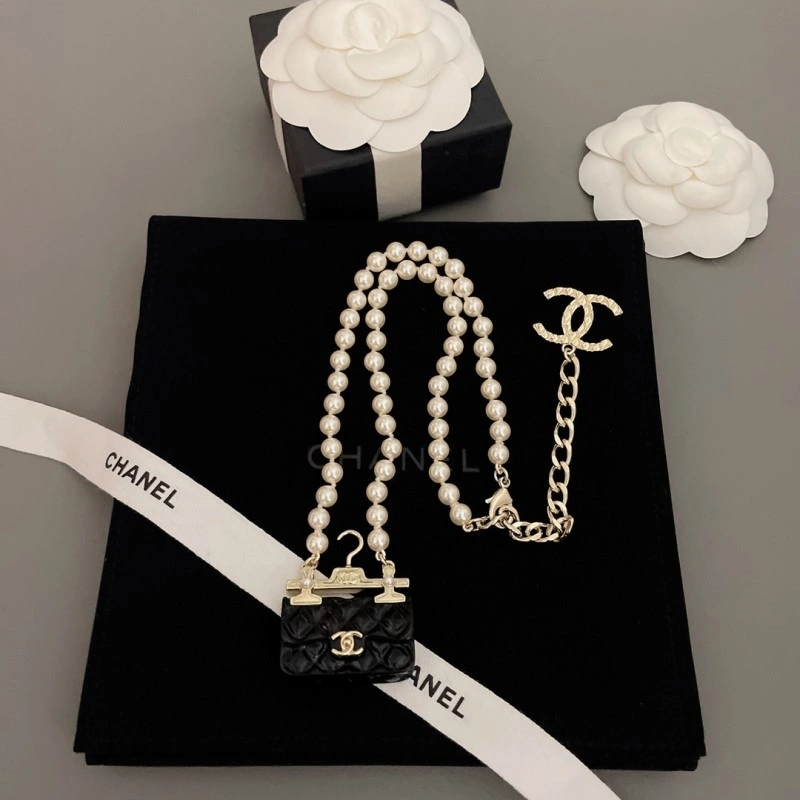 Chanel Necklaces UrbanChic 219238