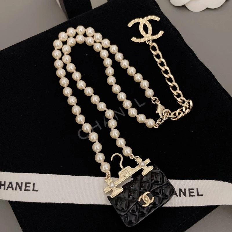 Chanel Necklaces UrbanChic 219238