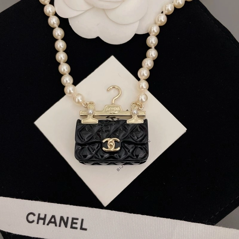 Chanel Necklaces UrbanChic 219238