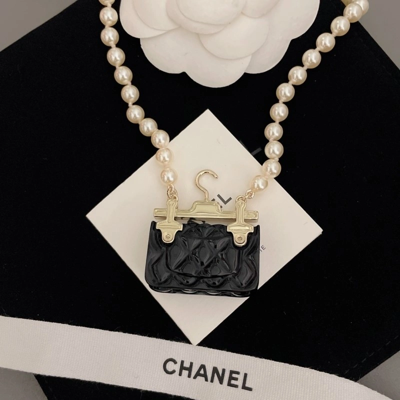 Chanel Necklaces UrbanChic 219238