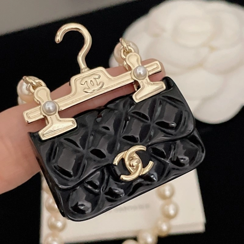 Chanel Necklaces UrbanChic 219238