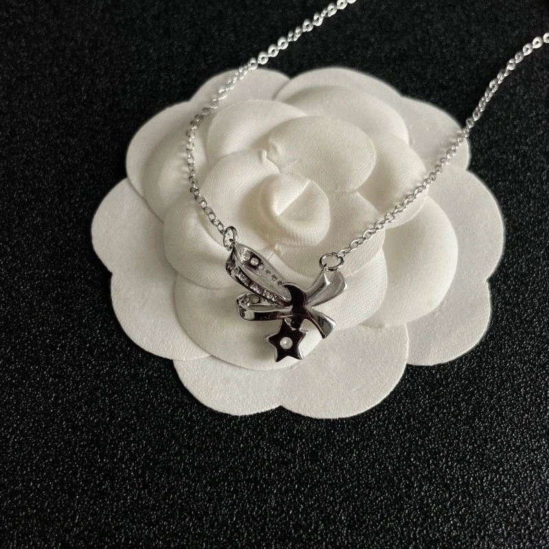 Stylish Chanel Necklaces 219298
