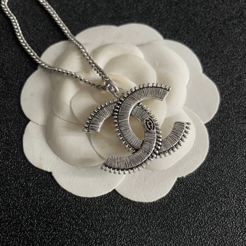 Chanel Necklaces ZipUp 219228