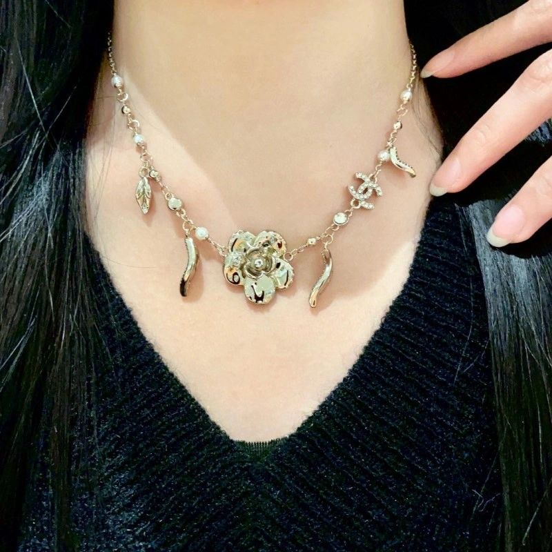 Supportive Chanel Necklaces 219221