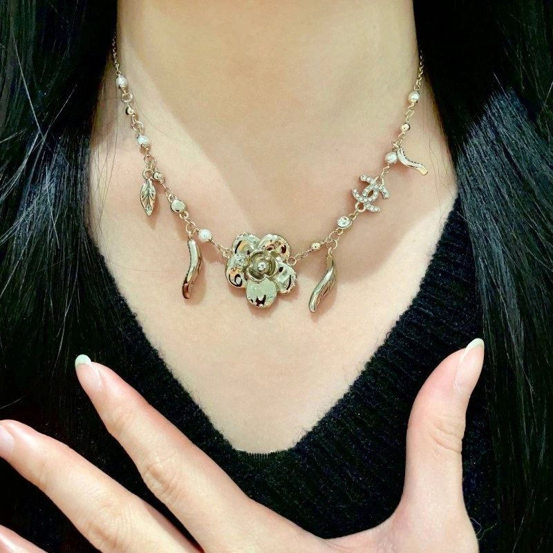 Supportive Chanel Necklaces 219221