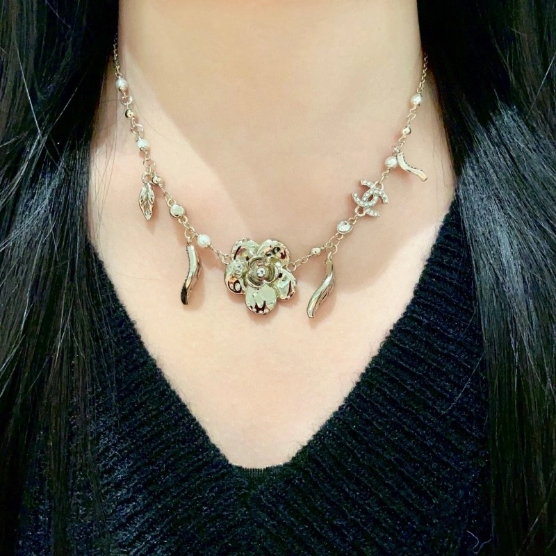 Supportive Chanel Necklaces 219221
