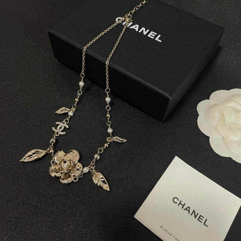 Supportive Chanel Necklaces 219221