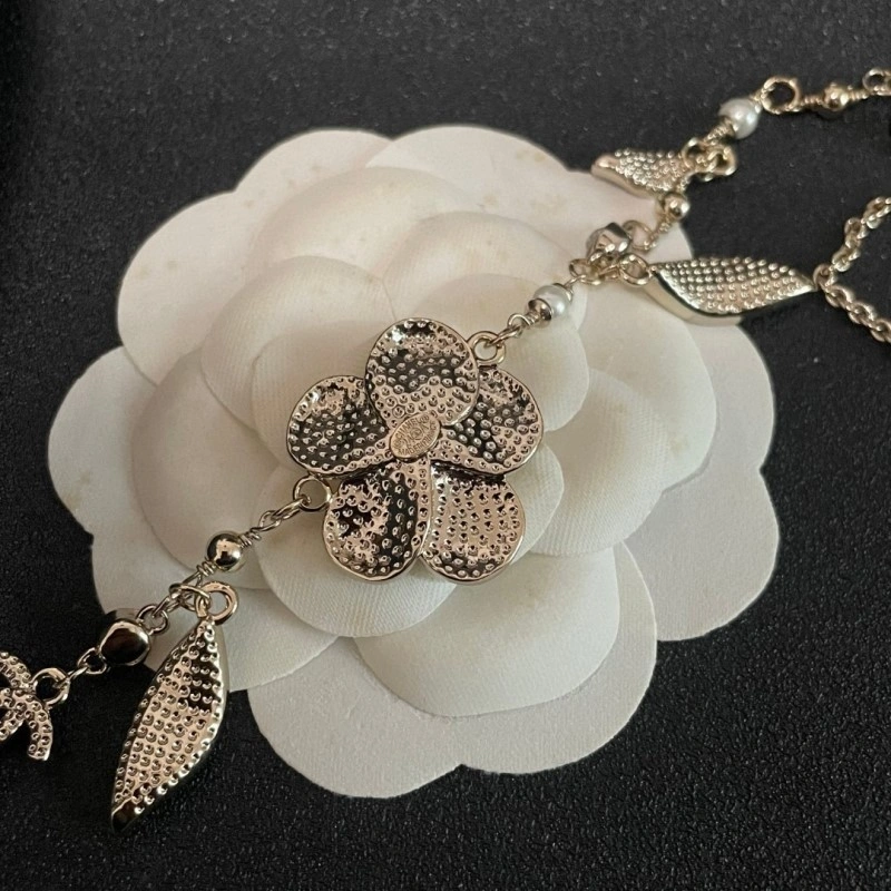 Supportive Chanel Necklaces 219221