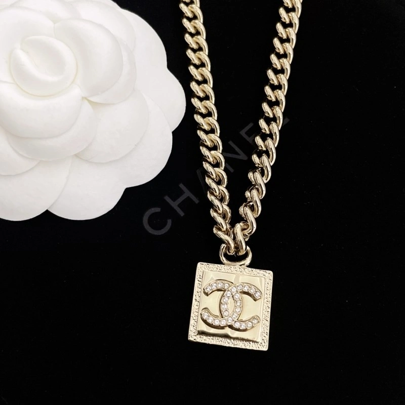 Chanel Necklaces Practical 219286