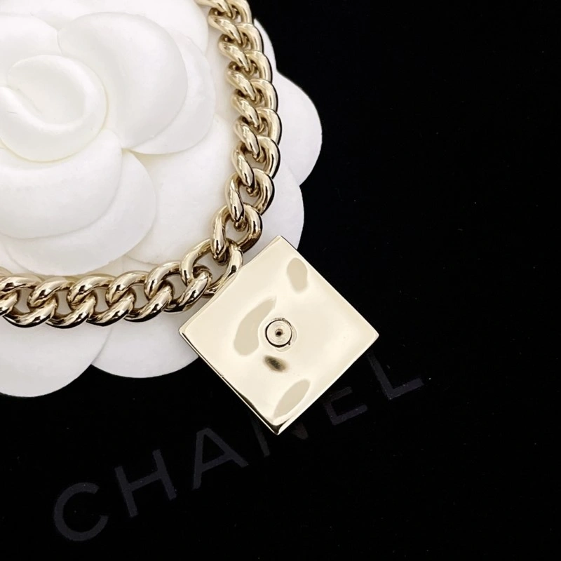 Chanel Necklaces Practical 219286