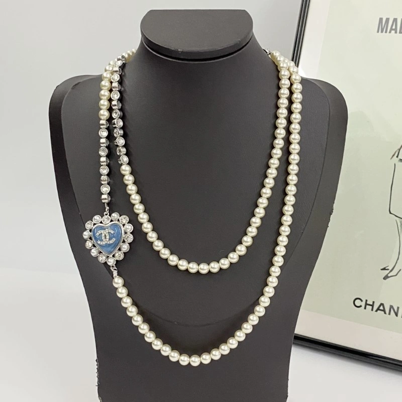 Classic Chanel Necklaces 219237