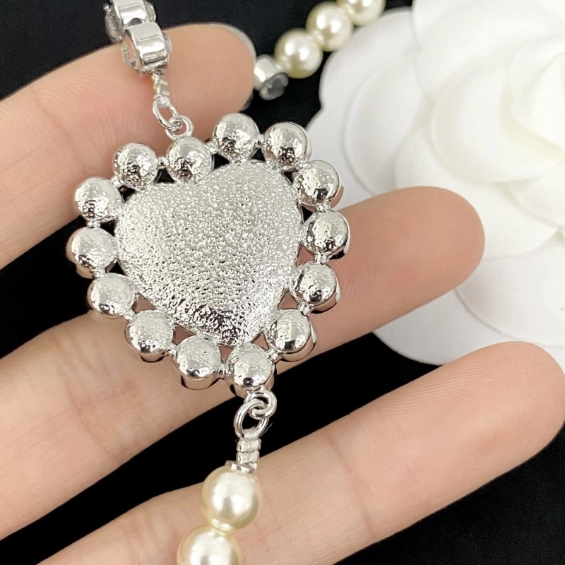 Classic Chanel Necklaces 219237