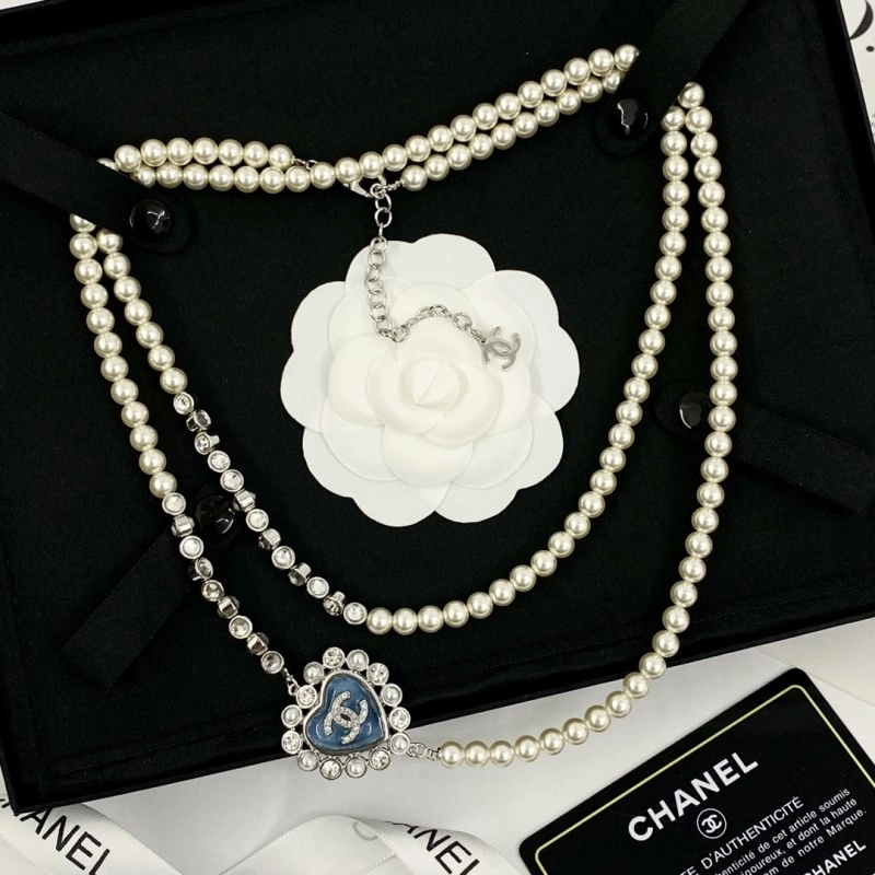 Classic Chanel Necklaces 219237